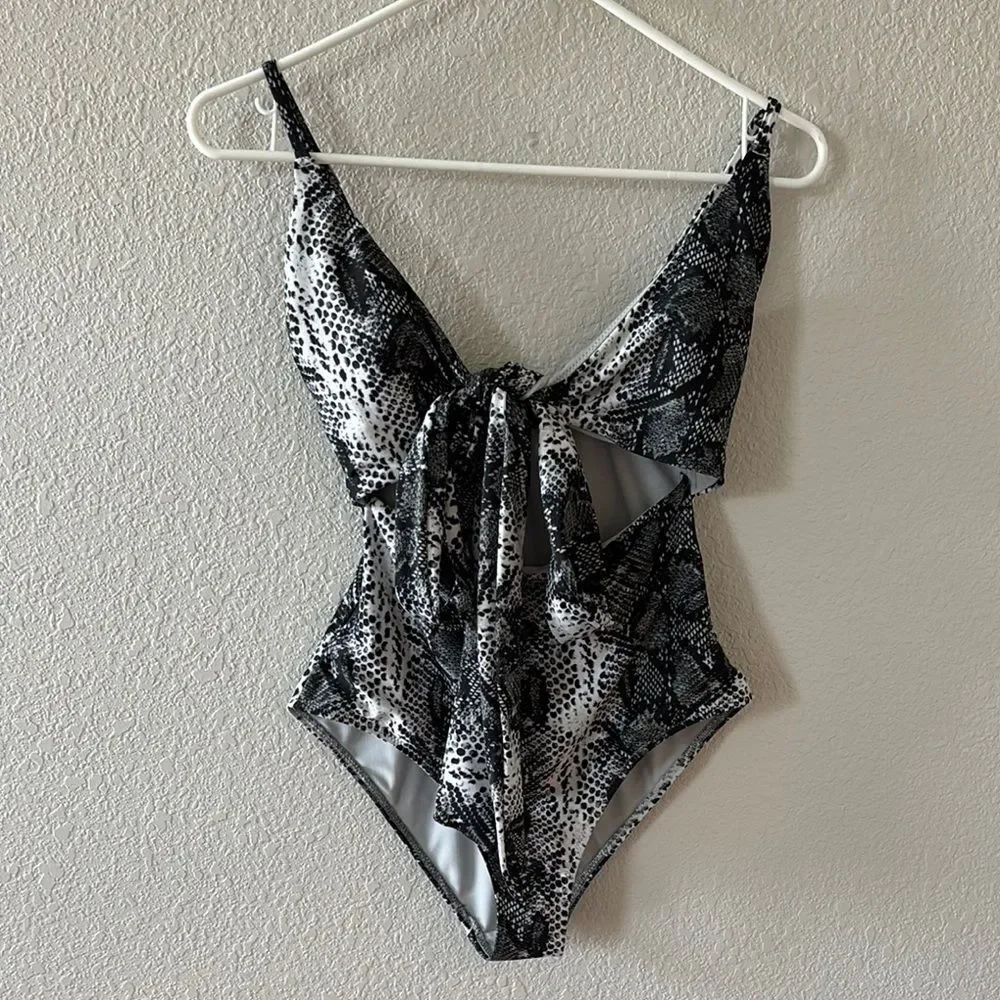 AERIE Snack Wrap One Piece Full Coverage Swimsuit size XS - Picture 2 of 6